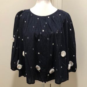 Darling boho blouse.